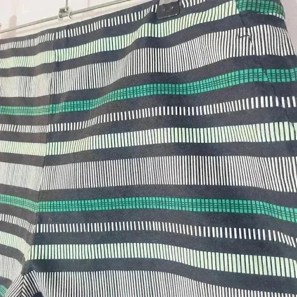 Banana Republic Shorts Womens Size 14 Black Green Striped Chino Casual Preppy - Picture 3 of 8